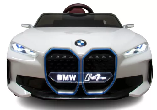 BMW i4 elektromos kisautó - fehér