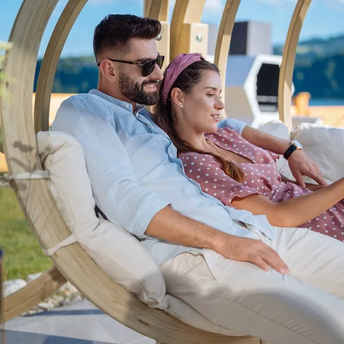 SwingPod XL kétszemélyes függőfotel, krém színű párnával