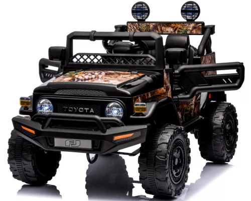 Terep szinű Toyota FJ Cruiser licencelt elektromos kisautó